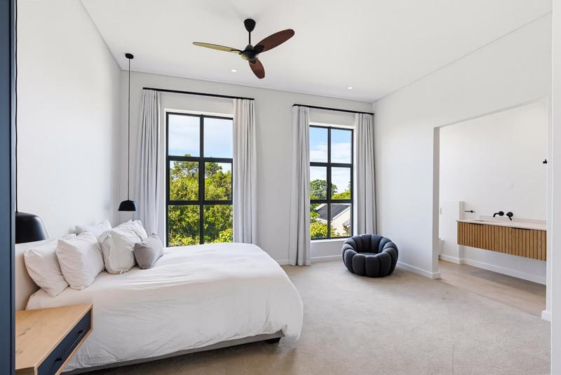 To Let 6 Bedroom Property for Rent in Constantia Western Cape